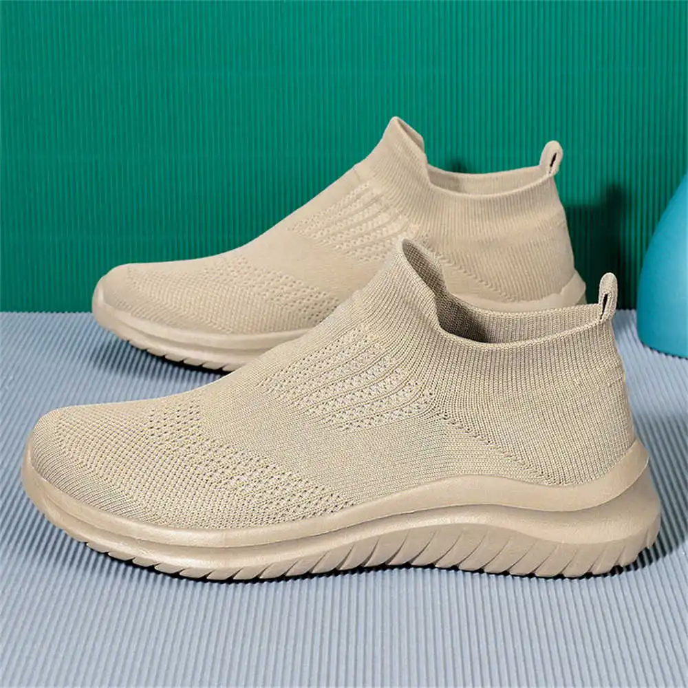 Beige suave nueva novedad zapa - Yellow Streetwear Brand reseña y precio