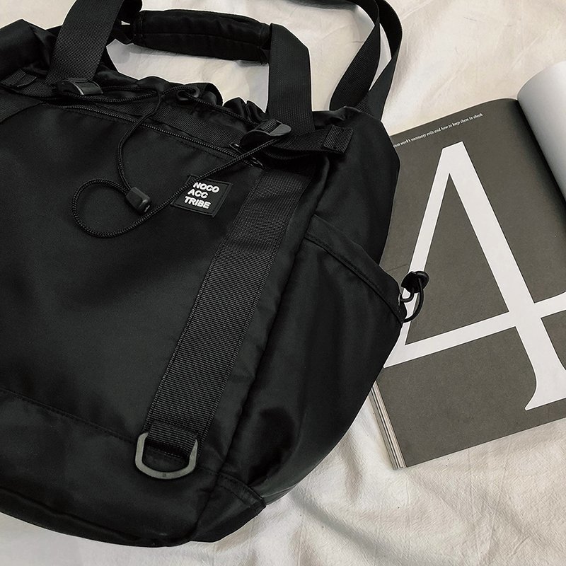 Bolsas de mensajero de nailon  - Streetwear Brand Famous reseña y precio