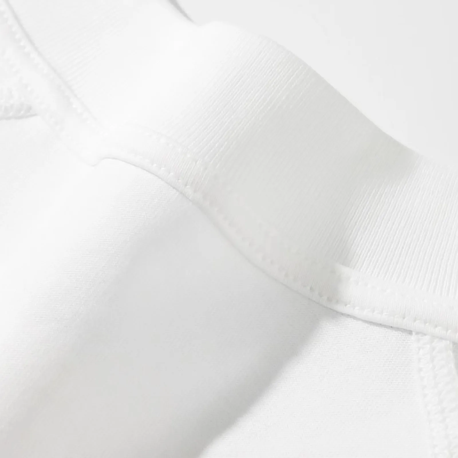 Camiseta negra de marca Premiu - Streetwear Brand Famous reseña y precio
